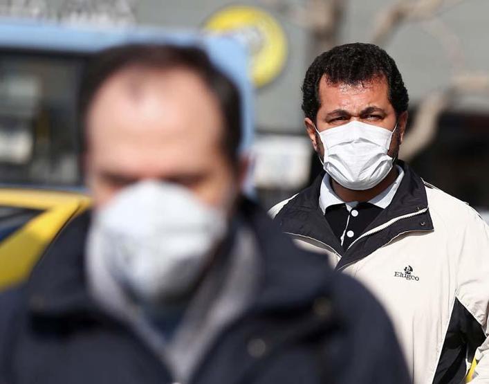 İtalyan siyasetçiden virüs gafı: Canlı fare yenildiğini gördük