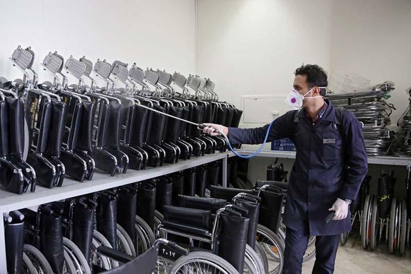 İtalyan siyasetçiden virüs gafı: Canlı fare yenildiğini gördük