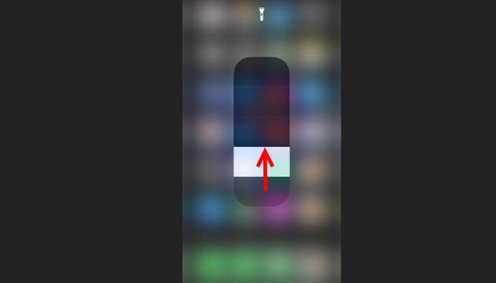 Bilmiyorsanız dikkat Telefonunuzdaki flaş ışığı yandığı anda...