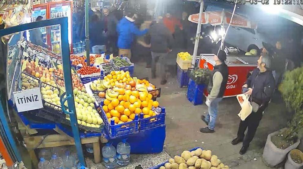 Husumetlisini görünce silahına sarıldı