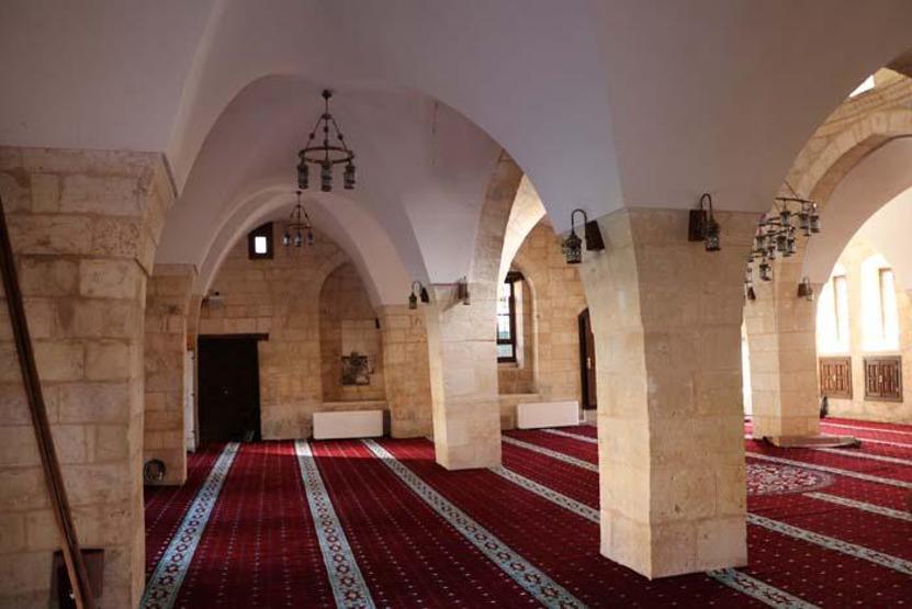 800 yıllık cam ibadete açılıyor