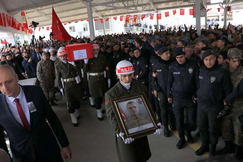 İdlib şehidi sözleşmeli er Enes Kaya son yolculuğuna uğurlandı