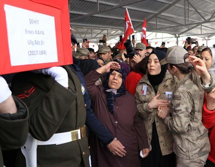 İdlib şehidi sözleşmeli er Enes Kaya son yolculuğuna uğurlandı