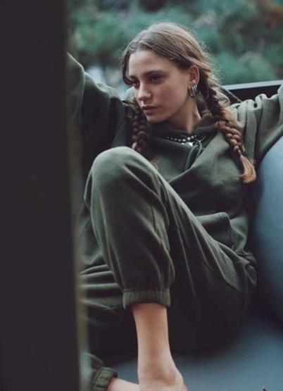 Cem Yılmaz ve Serenay Sarıkaya artık kaçmıyor Böyle poz verdiler...