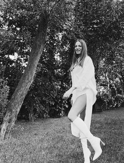 Cem Yılmaz ve Serenay Sarıkaya artık kaçmıyor Böyle poz verdiler...