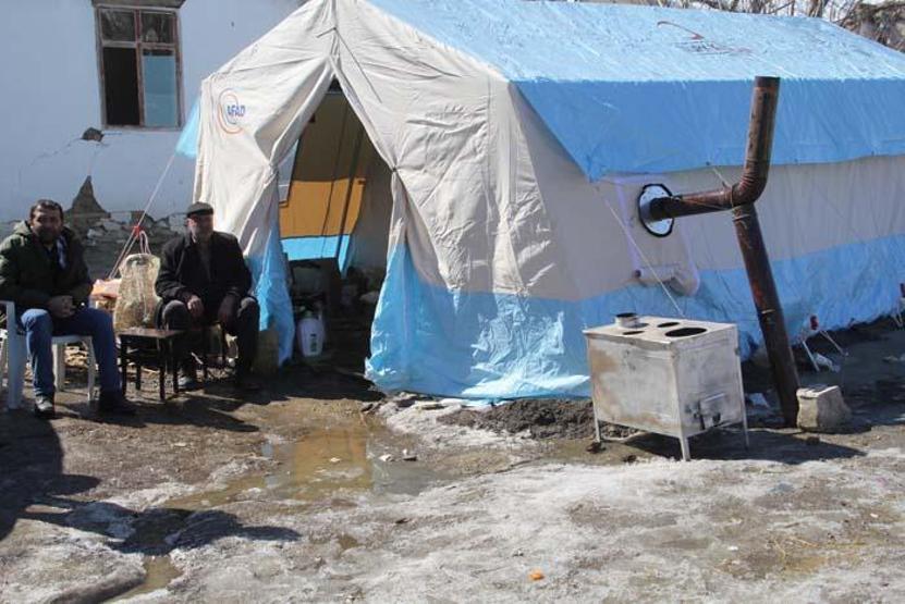 Van depreminin yaraları sarılıyor
