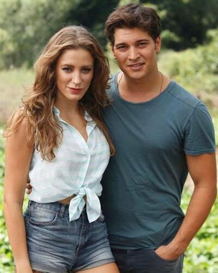 Çağatay Ulusoy Serenay Sarıkayaya hâlâ âşık olabilir mi