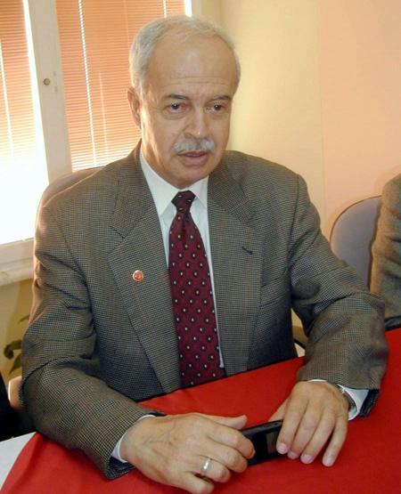 Eski Adalet Bakanı Şevket Kazan hayatını kaybetti