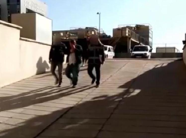Evlilik vaadiyle dolandırıcılık yapan çete çökertildi