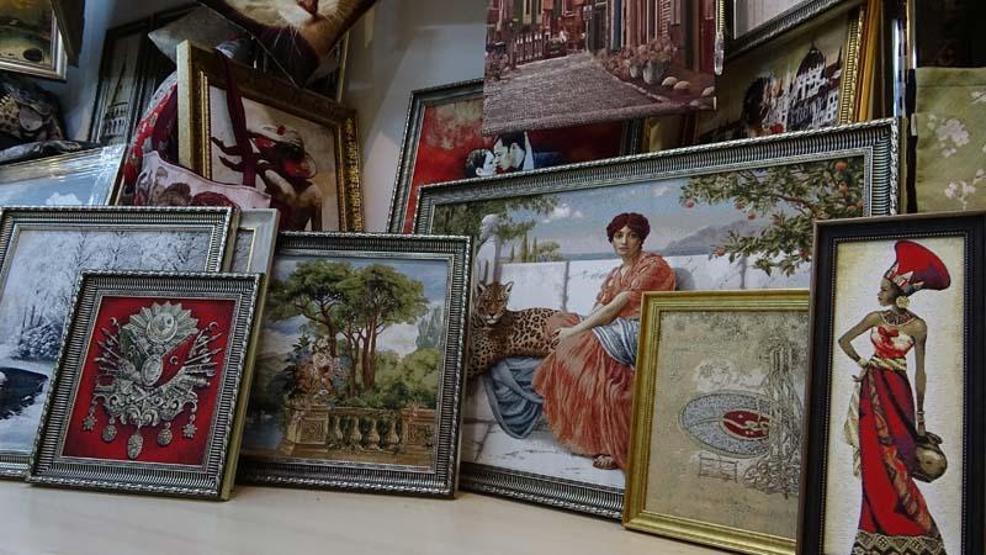 İpliklerden 3 boyutlu resim yapıyor