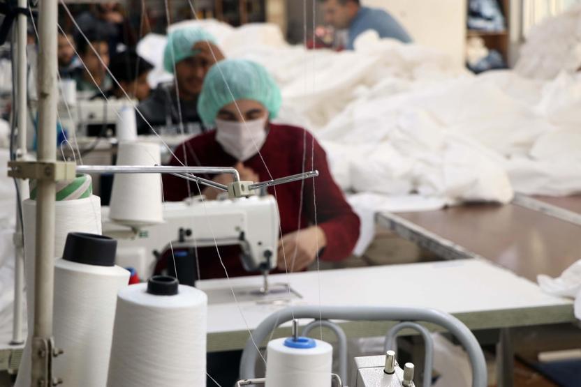 Koronavirüse karşı koruyucu tulum siparişleri patladı