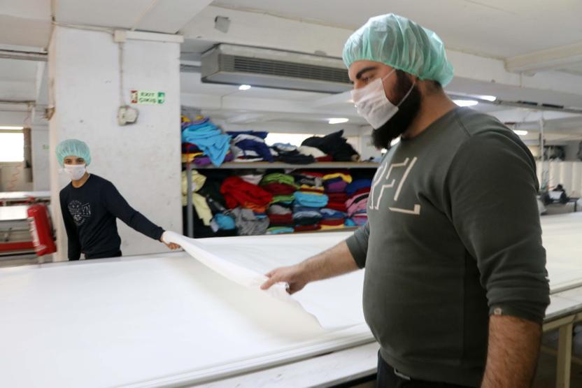 Koronavirüse karşı koruyucu tulum siparişleri patladı