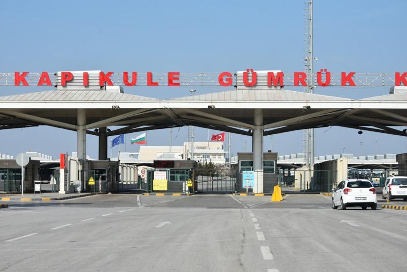 Avrupanın 9 ülkesinden gelenler sınır kapılarından geri dönüyor