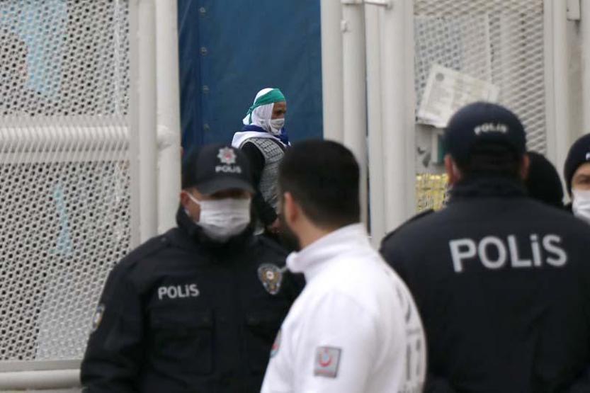 Umreden dönen vatandaşlar yurtlara yerleştiriliyor