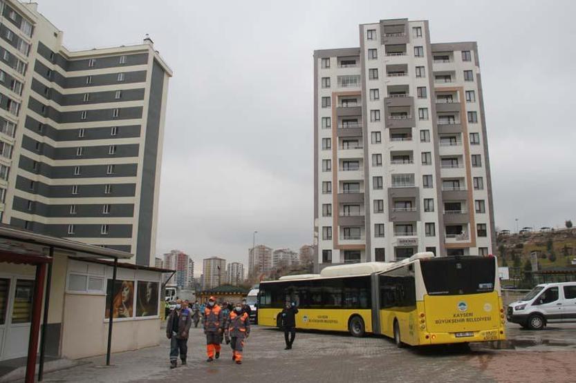 Umreden dönen vatandaşlar yurtlara yerleştiriliyor