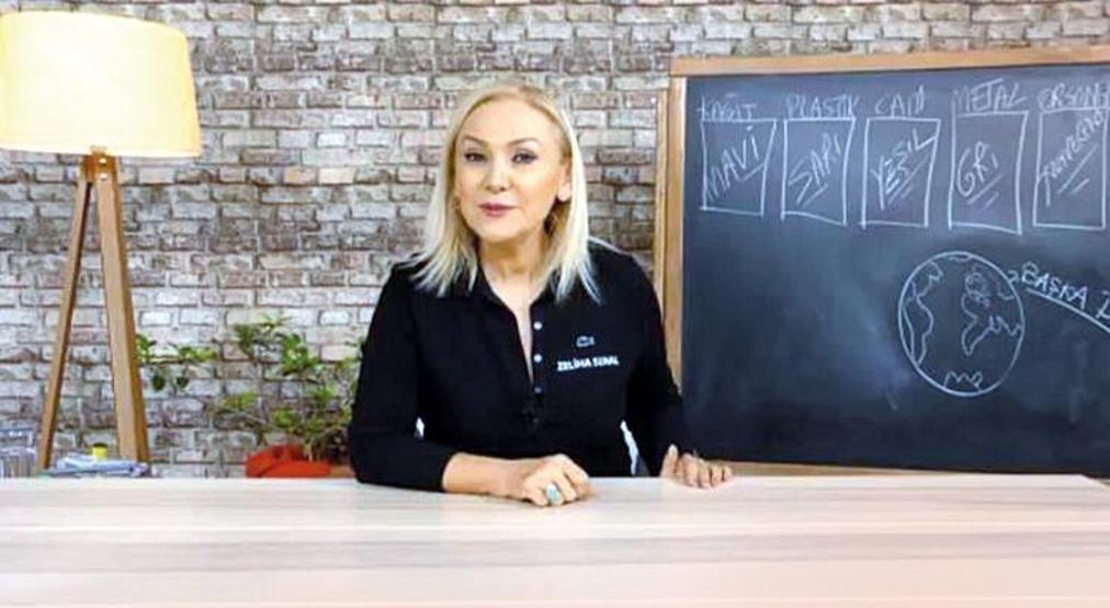 Eve kapandılar.. İşte ünlülerin ev günlüğü