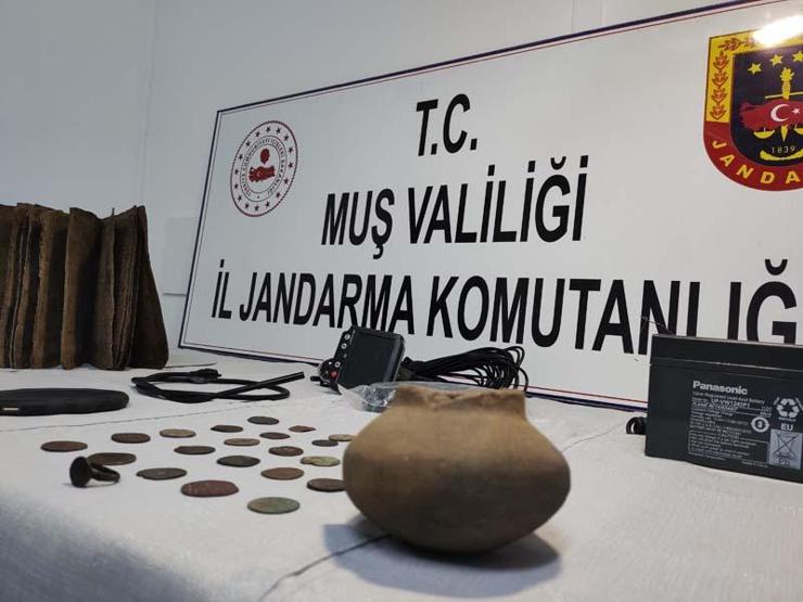 Muşta Tevrat operasyonu: 3 gözaltı