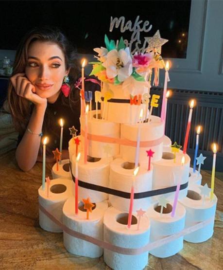 Rachel Araz Kiresepiden tuvalet kağıtlı pasta