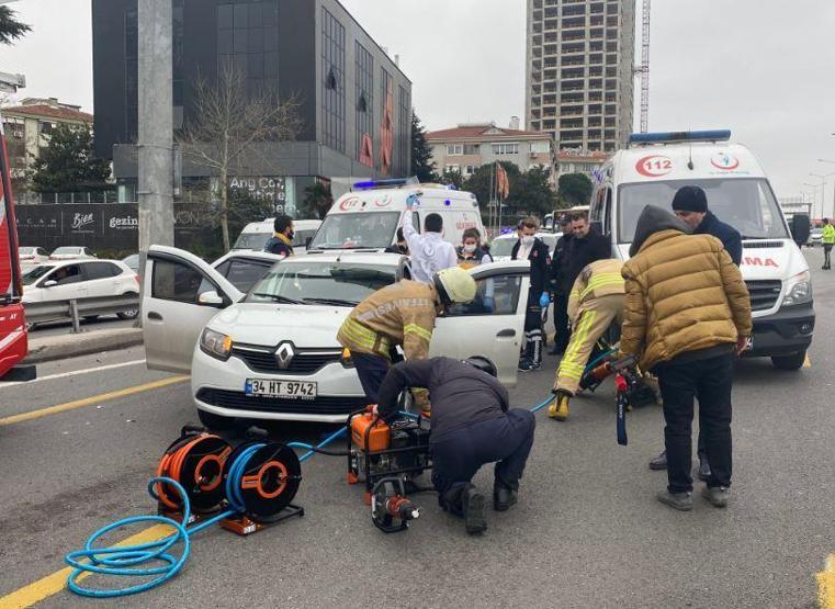 Kadıköy D-100 Karayolunda zincirleme kaza