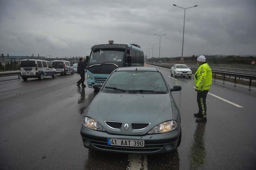 İstanbul giriş ve çıkışlarında koronavirüs denetimi