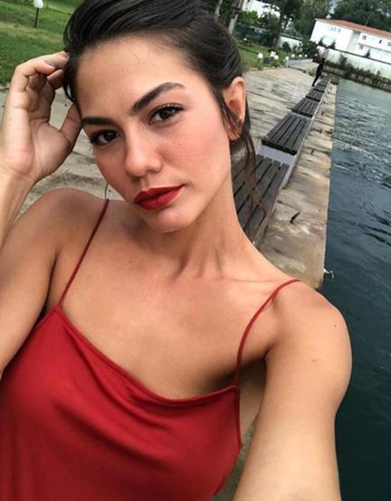 Demet Özdemir ile Yaman Taciroğlu yollarını ayırdı