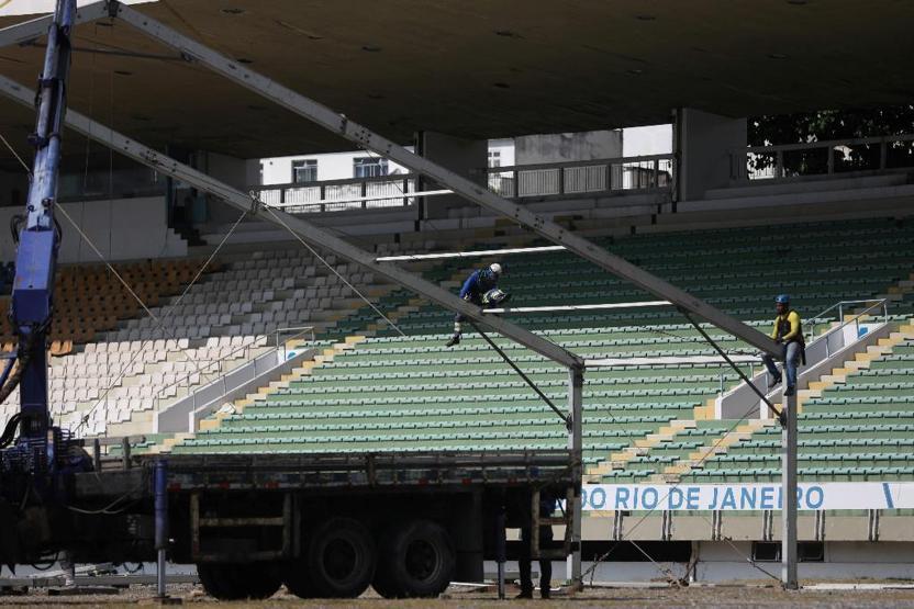 Maracana Stadı koronavirüs hastanesine dönüştürülüyor