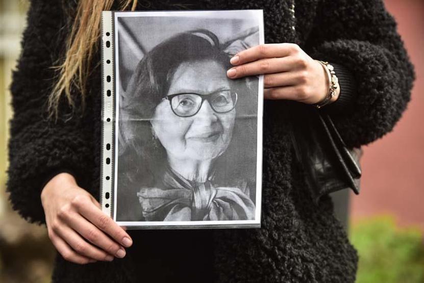 Koronavirüsten hayatını kaybeden Prof. Dr. Öz için Cerrahpaşada 1 dakikalık saygı duruşu