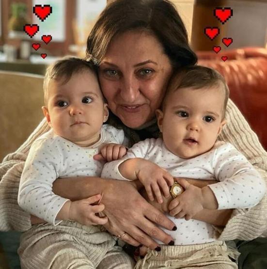 Pelin Akil ve Anıl Altandan babaanneyi ağlatan kutlama