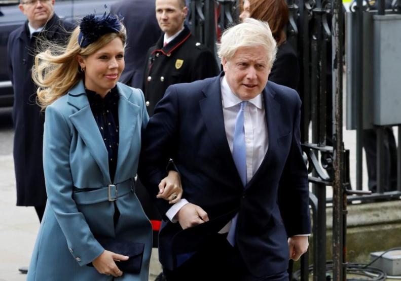 Koronavirüse yakalanan Boris Johnson hastaneye kaldırıldı: Görevi Dışişleri Bakanı Raab devralabilir
