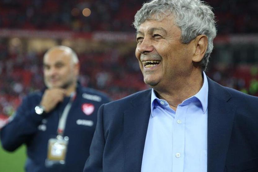 Mircea Lucescu: Yeni dönem genç futbolcuların olacak