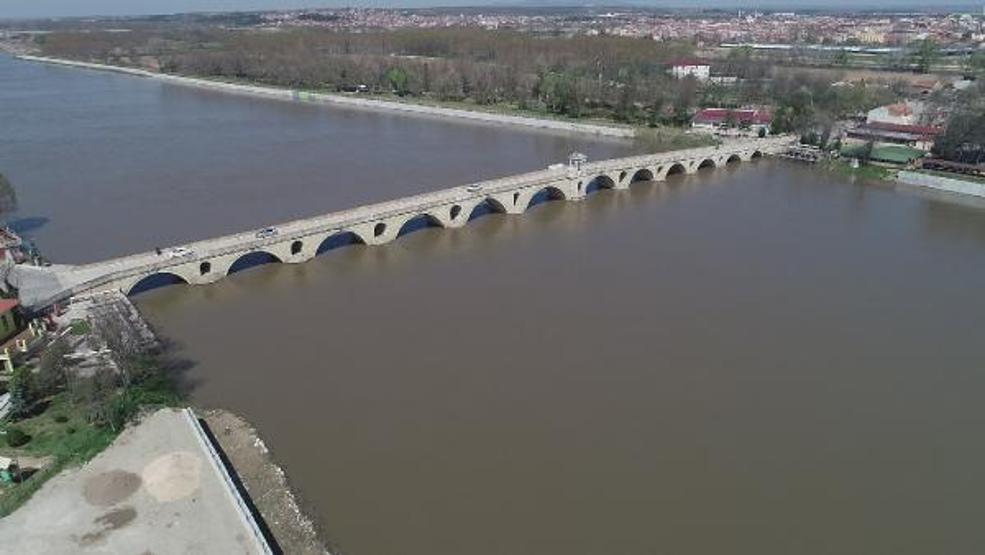 Bulgaristan baraj kapaklarını açtı, taşkını Kanal Edirne önledi