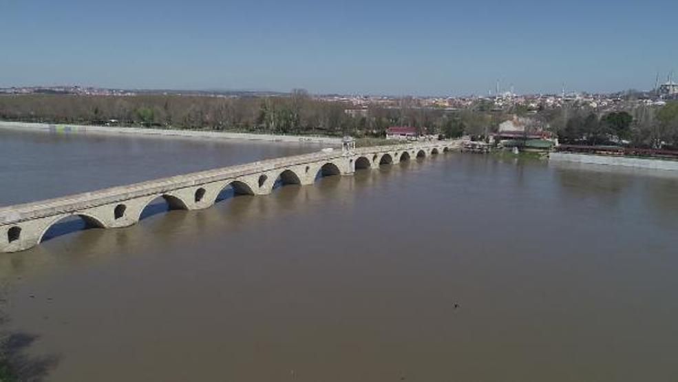 Bulgaristan baraj kapaklarını açtı, taşkını Kanal Edirne önledi