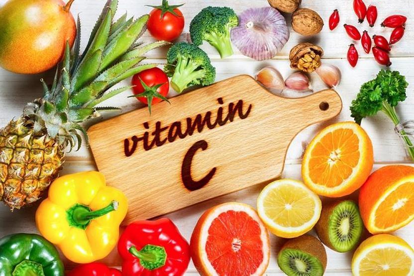 Koronavirüs tedavisinde yüksek dozda C vitamini kullanılıyor