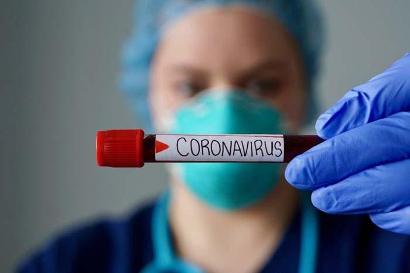 Koronavirüsün gözdeki belirtisine dikkat