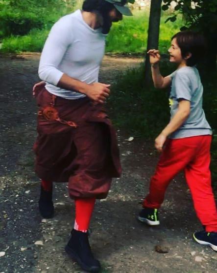 Gamze Özçelik oğlunu eski eşi Uğur Pektaşa göstermiyor mu Açıklama geldi