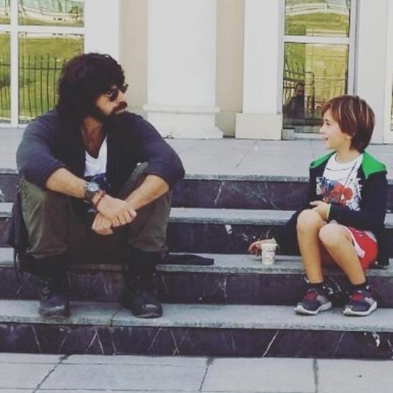 Gamze Özçelik oğlunu eski eşi Uğur Pektaşa göstermiyor mu Açıklama geldi