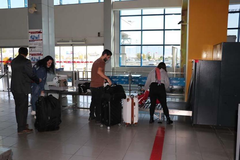 KKTCden dönmek isteyen Türk vatandaşları için uçak seferleri başladı