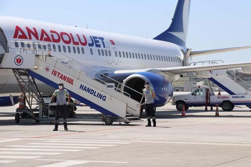 KKTCden dönmek isteyen Türk vatandaşları için uçak seferleri başladı