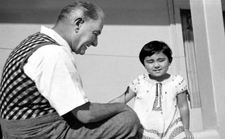 23 Nisan şiirleri: Atatürk resimli 2 kıta, 3 kıta 23 Nisan şiirleri