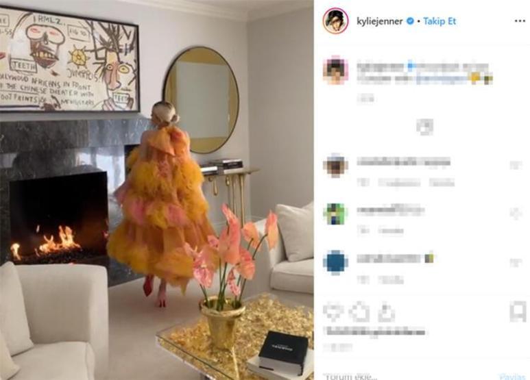 Kylie Jennerdan yeni evden ilk poz