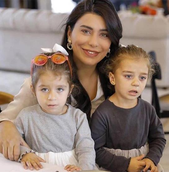 Ebru Şancı Öztürkten karnı burnunda ilk poz