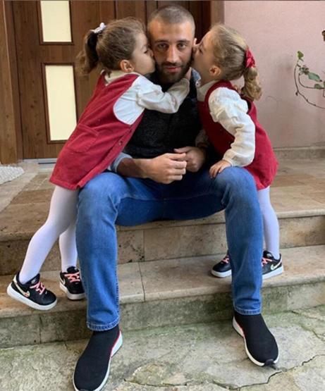 Ebru Şancı Öztürkten karnı burnunda ilk poz