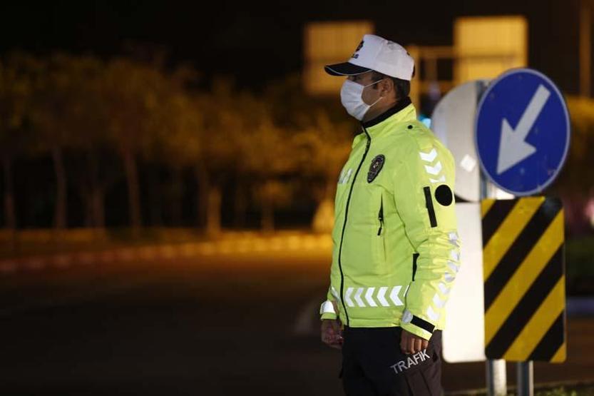 Sokağa çıkma kısıtlaması kapsamında denetimler başladı