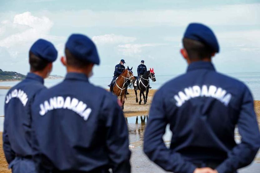 Atlı jandarma timleri İstanbuldaki sahilleri denetledi