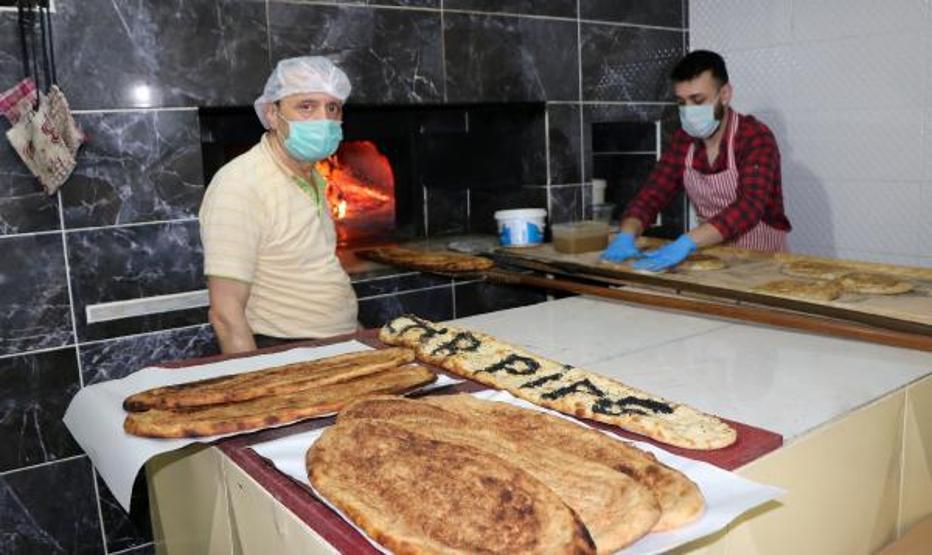 Haşhaşlı tahinli pideye ramazanda yoğun rağbet
