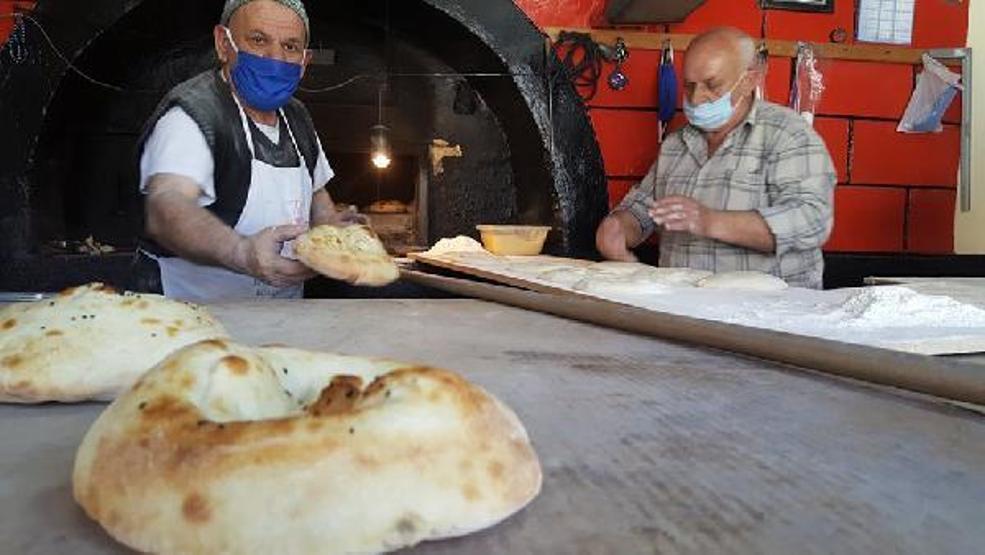 Balkanlarda iftar sofralarında geleneksel ramazan pitaykası