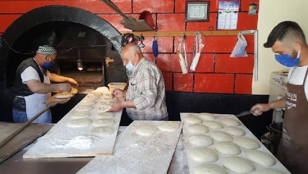 Balkanlarda iftar sofralarında geleneksel ramazan pitaykası