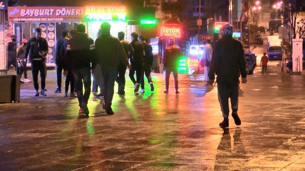 Kısıtlama kalktı, Şirinevler Meydanı tıklım tıklım doldu
