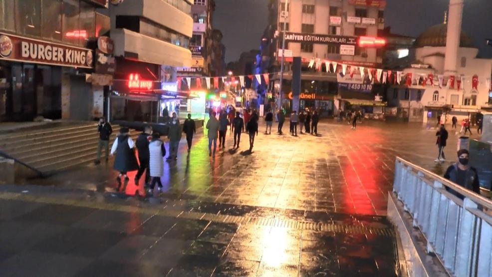 Kısıtlama kalktı, Şirinevler Meydanı tıklım tıklım doldu