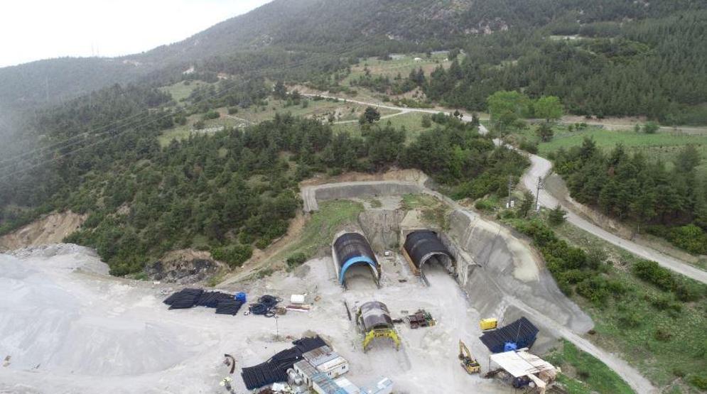 Egenin en büyük projelerinden Honaz Tüneli 2021de faaliyete geçiyor